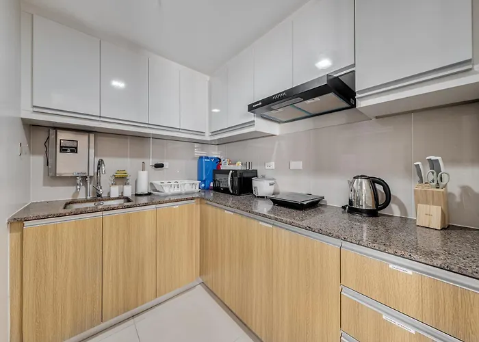 Spacious 2br Makati Mrt Wifi Washer Apartment Manila
