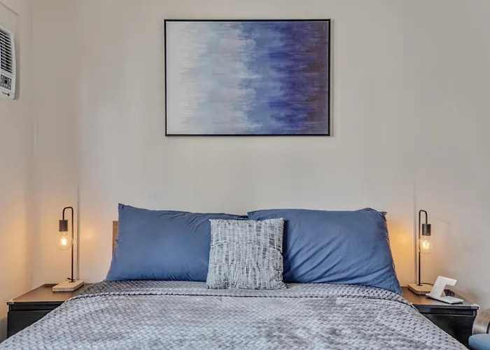 Spacious 2br Makati Mrt Wifi Washer